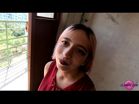 ❤️ Ուսանող Զգացմունքային ծծում է օտարին ծայրամասում ❤ Գեղեցիկ պոռնո մեզ մոտ ☑